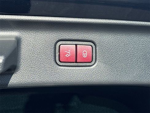 New 2026 Mercedes-Benz S 580 4MATIC Sedan image 16