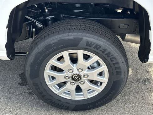 Used 2025 Toyota Tacoma SR5 RWD image 5