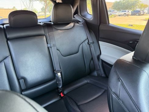Used 2025 Jeep Compass Limited AWD/4WD image 37