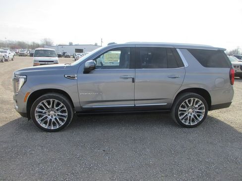 New 2026 GMC Yukon Denali image 7