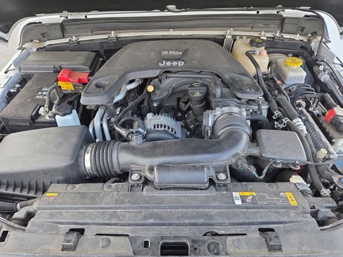 Used 2021 Jeep Wrangler Unlimited Sport image 33