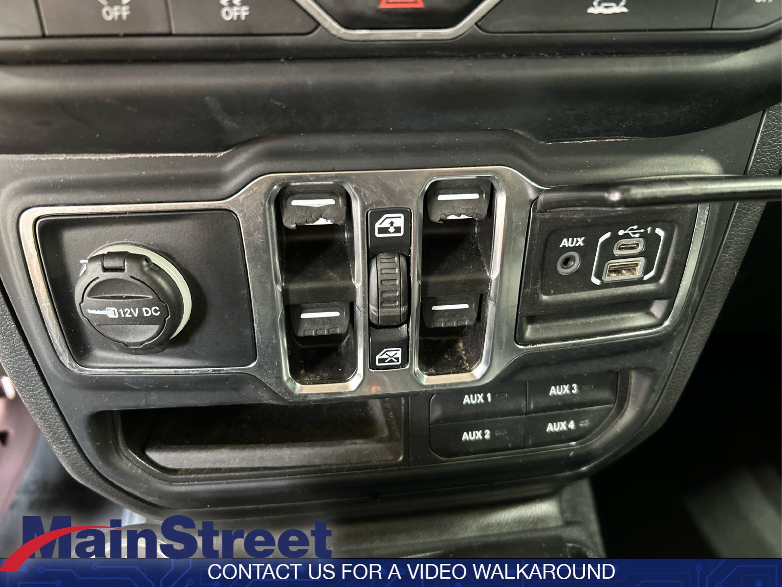 Used 2023 Jeep Wrangler Unlimited Sport AWD/4WD image 35