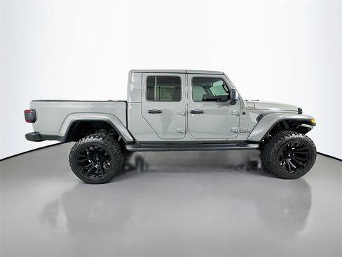 Used 2021 Jeep Gladiator Overland w/ Popular Equipment Package image 9