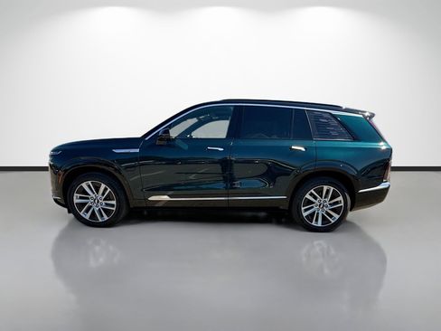 Used 2026 Cadillac Vistiq Luxury image 6