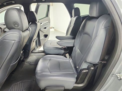 Used 2024 Buick Enclave Premium image 37