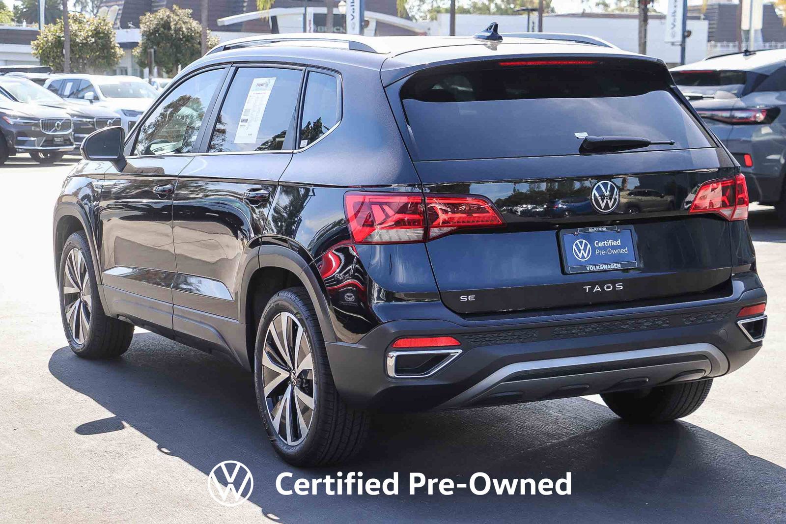 Certified 2023 Volkswagen Taos SE FWD image 9