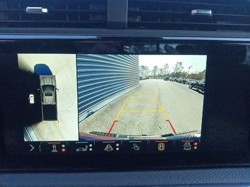 Used 2025 GMC Sierra 2500 Denali w/ Technology Package image 23