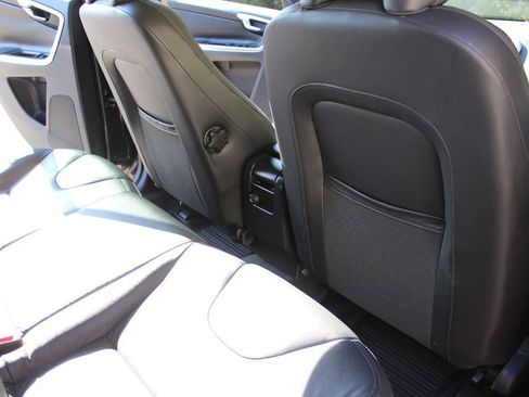 Used 2013 Volvo XC60 3.2 image 30