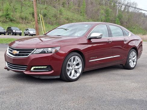 Used 2017 Chevrolet Impala Premier w/ Enhanced Convenience Package FWD image 3