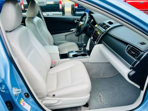 Used 2012 Toyota Camry LE FWD image 15