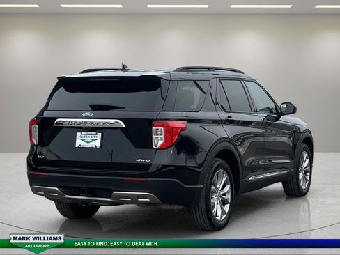 Certified 2023 Ford Explorer XLT w/ Equipment Group 202A image 3