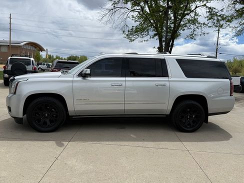 Used 2016 GMC Yukon XL Denali w/ Open Road Package AWD/4WD image 7