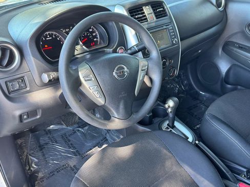 Used 2015 Nissan Versa w/ SL Tech Package FWD image 22