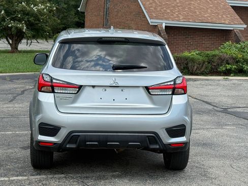Used 2021 Mitsubishi Outlander Sport ES FWD image 5