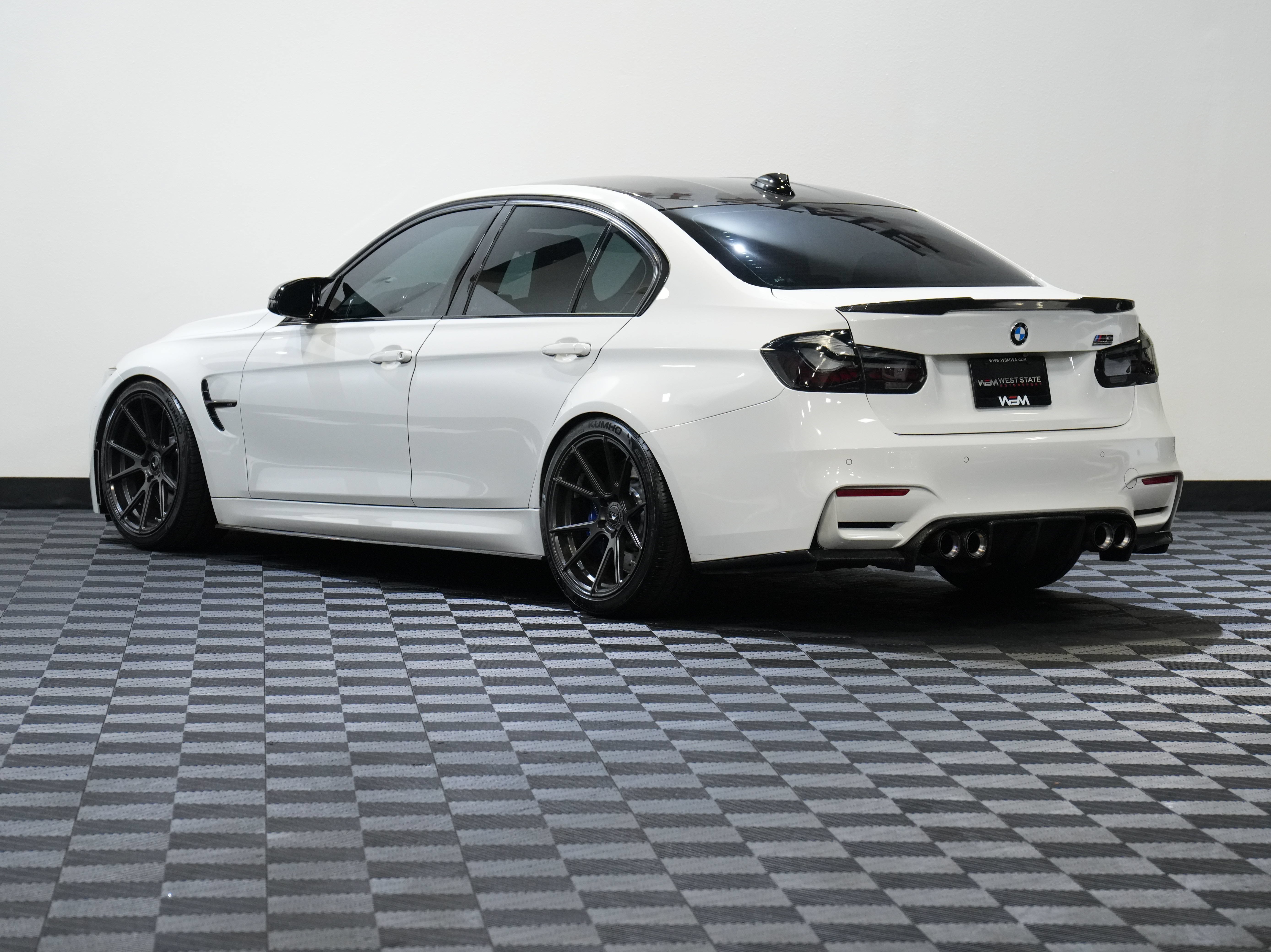 Used 2017 BMW M3 RWD image 8
