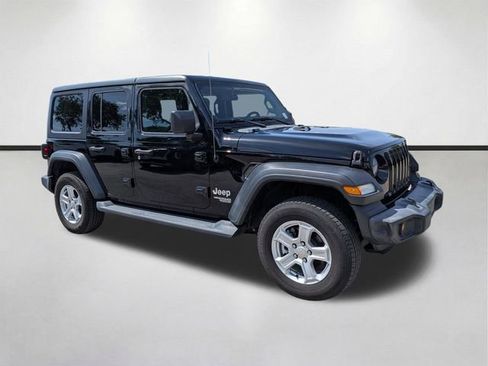 Used 2020 Jeep Wrangler Unlimited Sport S AWD/4WD image 2