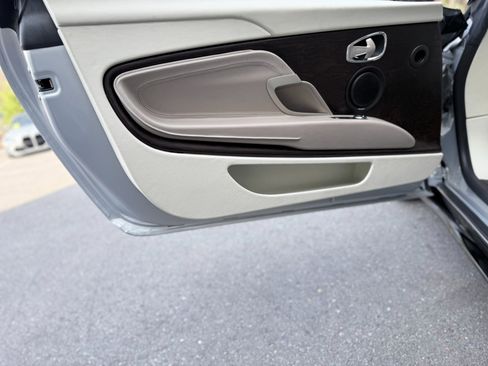 Used 2017 Aston Martin DB11 V12 image 10