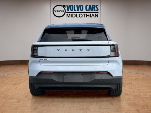 New 2025 Volvo EX30 Plus w/ Protection Package Premier image 17