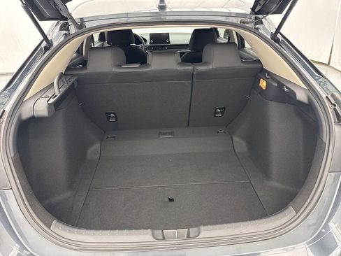 Used 2023 Honda Civic LX image 9