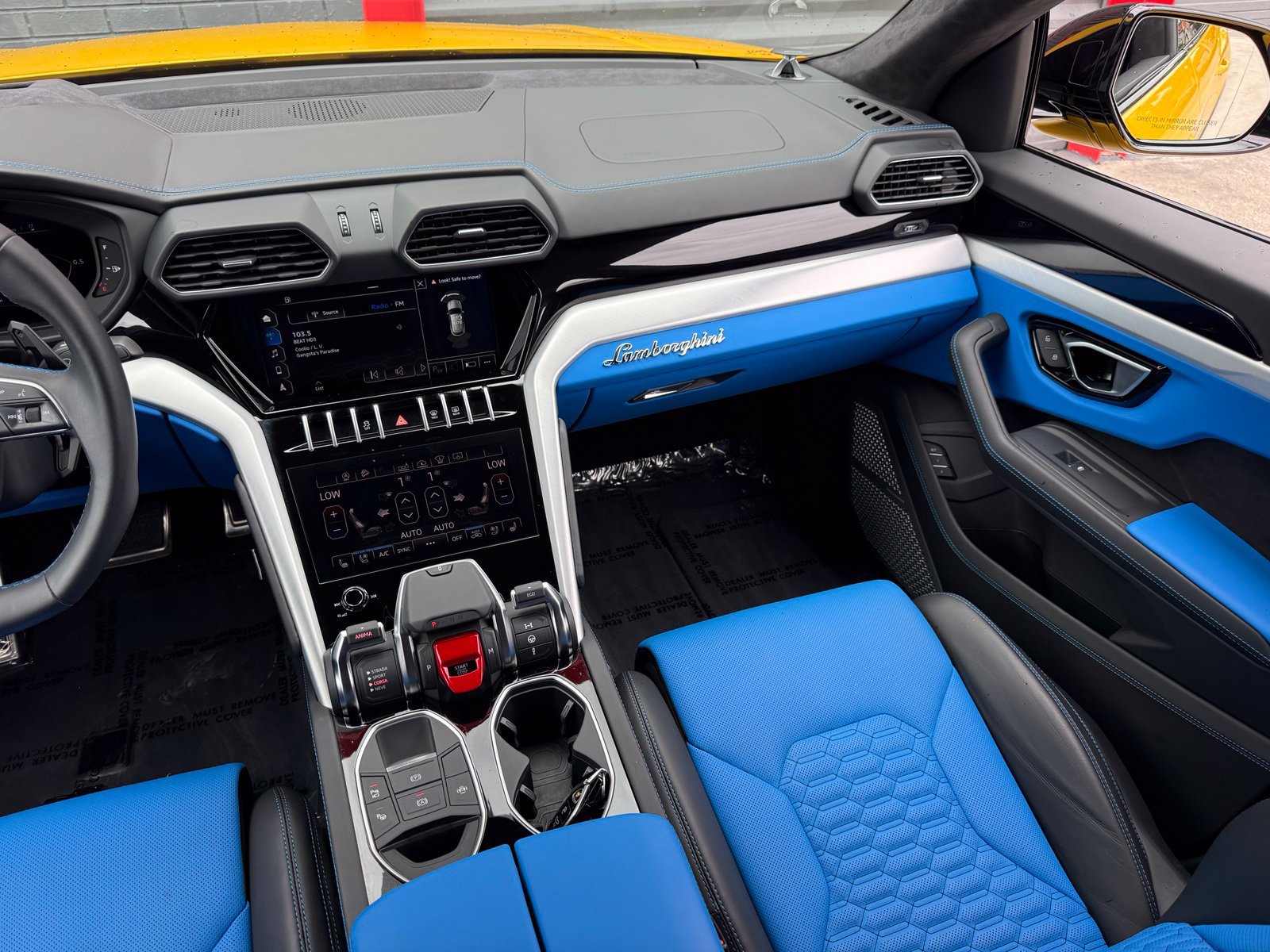 Used 2021 Lamborghini Urus AWD/4WD image 51