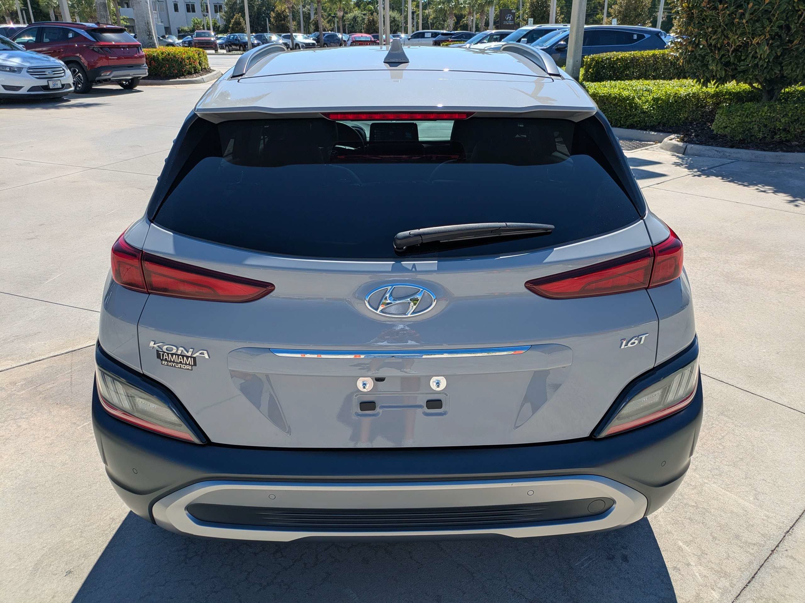 Certified 2023 Hyundai Kona Limited w/ Cargo Package FWD image 3