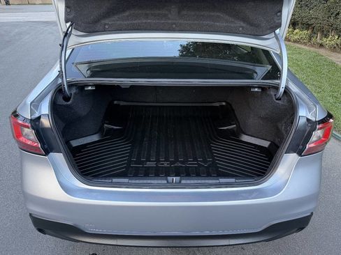 Used 2022 Subaru Legacy Premium image 16