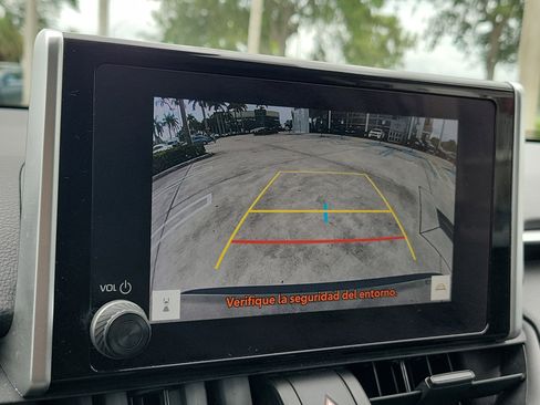 Certified 2025 Toyota RAV4 XLE AWD/4WD image 33