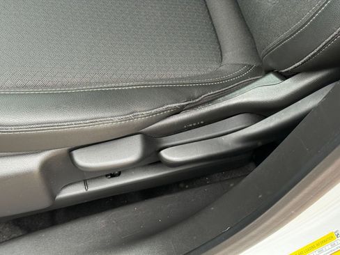 Used 2025 Buick Encore GX Preferred image 23