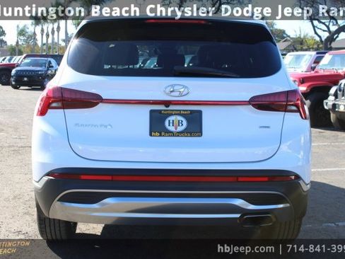 Used 2022 Hyundai Santa Fe SEL w/ Convenience + Premium Package image 4