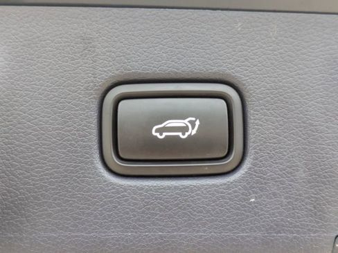 Used 2024 Hyundai Palisade Limited FWD image 14