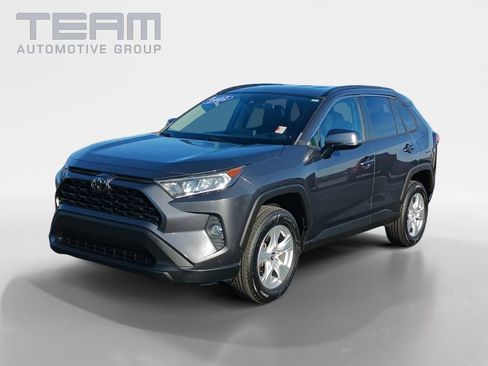 Used 2021 Toyota RAV4 XLE image 3