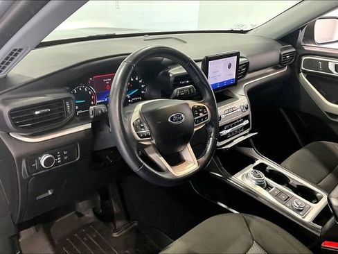 Used 2022 Ford Explorer XLT AWD/4WD image 21