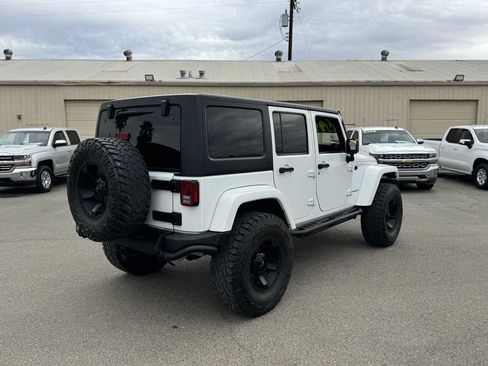 Used 2016 Jeep Wrangler Unlimited Sahara AWD/4WD image 10