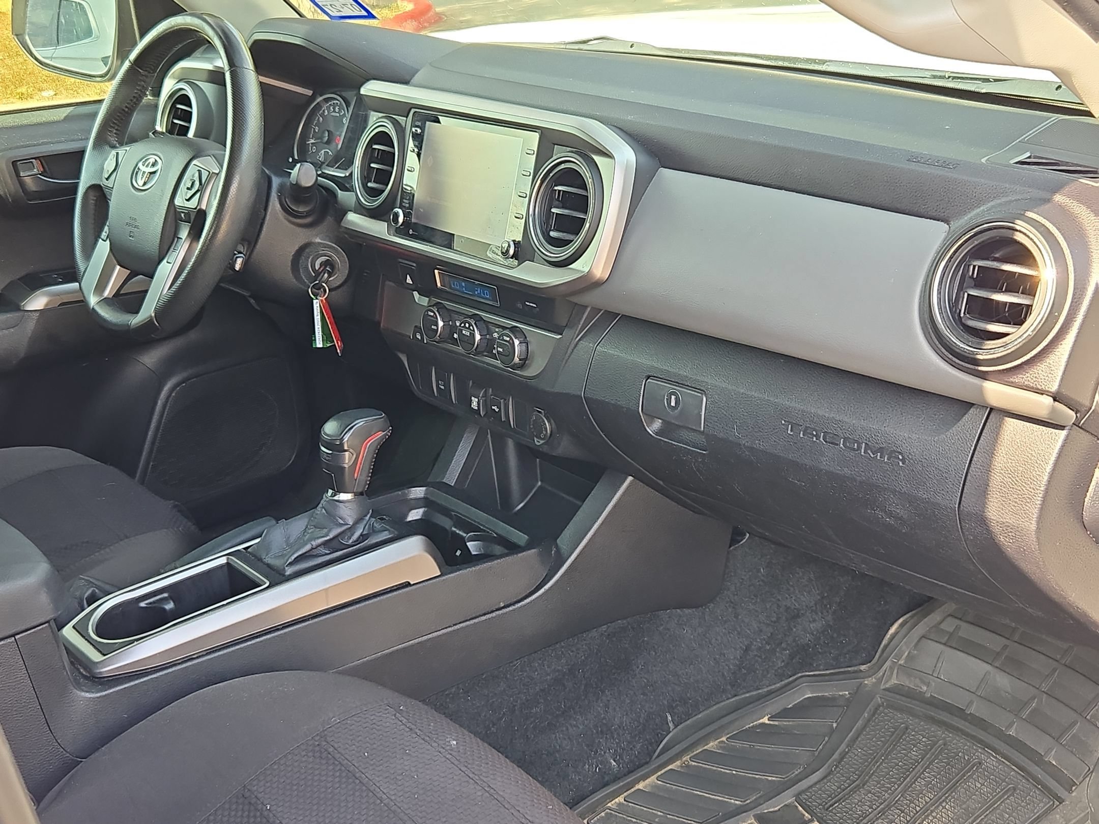 Used 2021 Toyota Tacoma SR5 RWD image 28