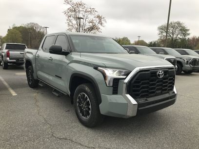 New 2025 Toyota Tundra SR5