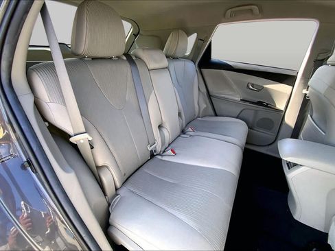 Used 2013 Toyota Venza LE w/ LE Convenience Pkg FWD image 19