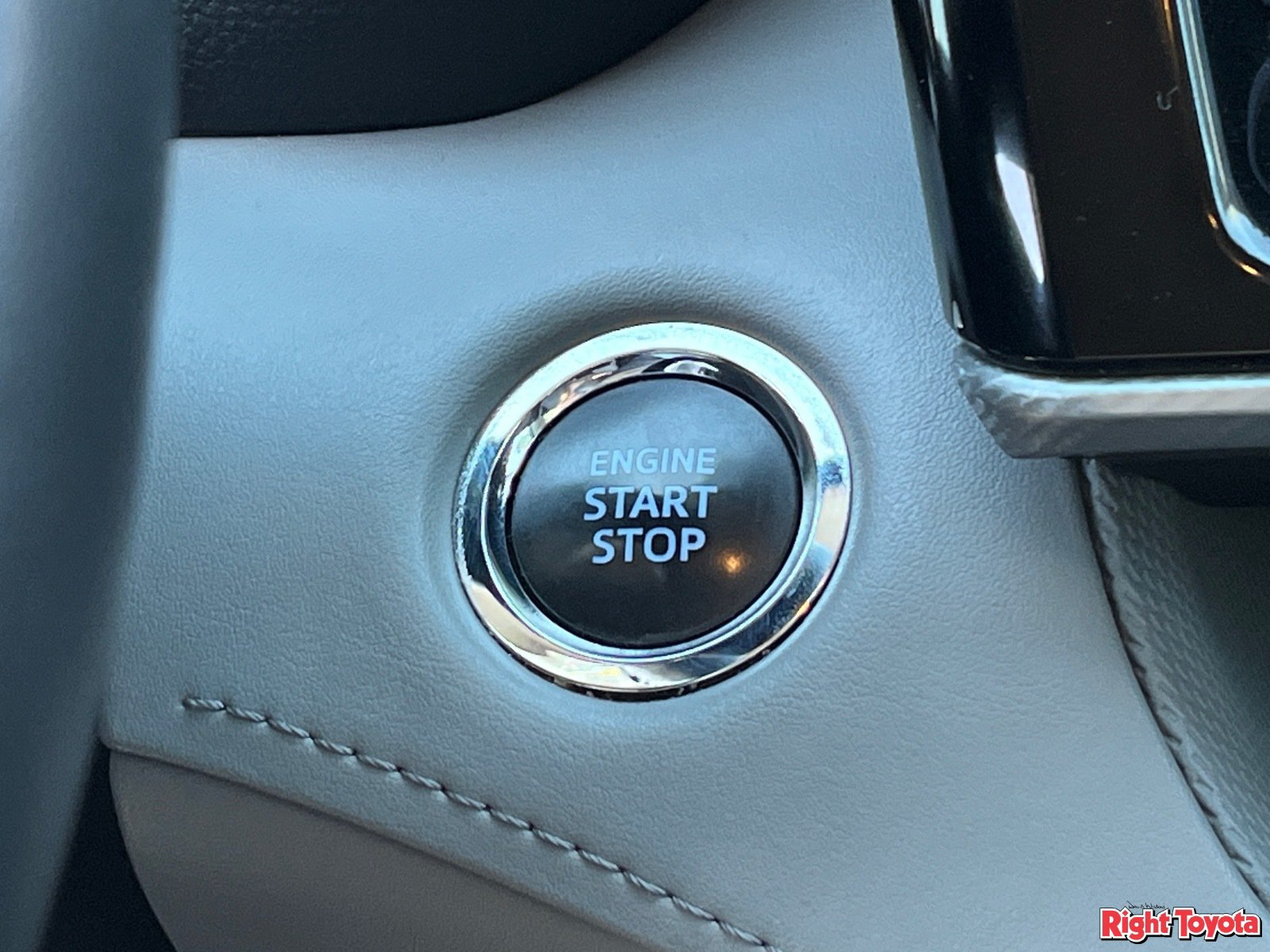 Used 2022 Toyota Highlander Platinum FWD image 26