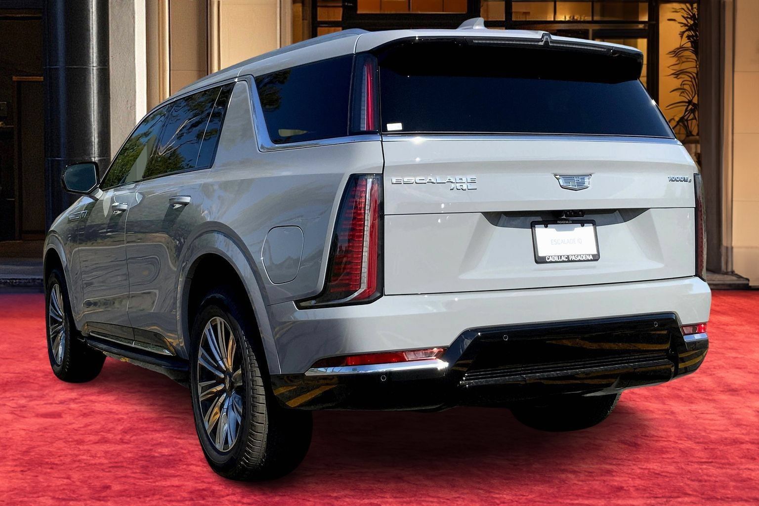 New 2026 Cadillac Escalade IQL Luxury AWD/4WD image 4
