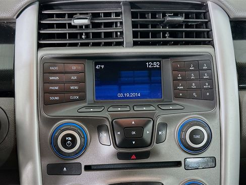 Used 2014 Ford Edge SE image 19