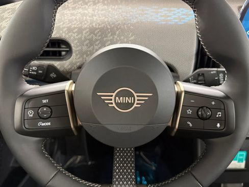 New 2026 MINI Cooper 2-Door Hardtop FWD image 24