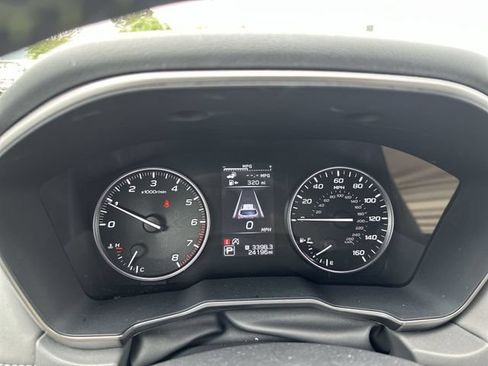 Used 2025 Subaru Outback Onyx Edition AWD/4WD image 12