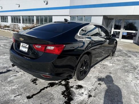 Used 2023 Chevrolet Malibu LS image 9