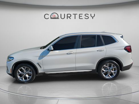 Used 2024 BMW X3 sDrive30i w/ Premium Package RWD image 4