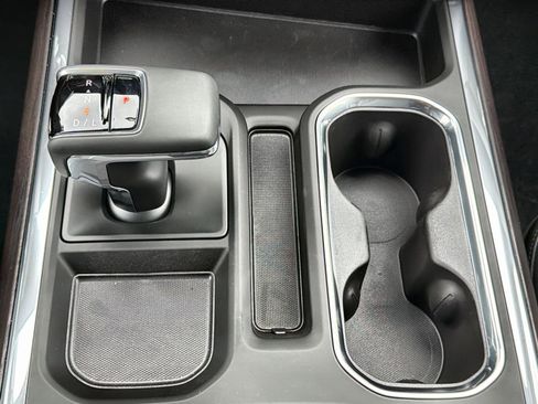 New 2026 GMC Sierra 1500 SLT w/ SLT Premium Package image 22