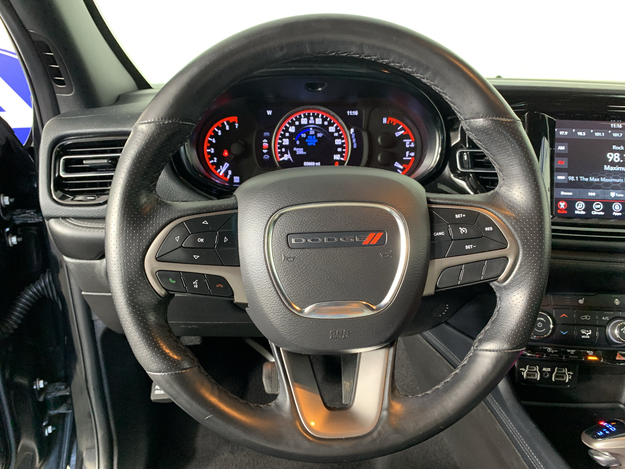 Used 2023 Dodge Durango SXT RWD image 21