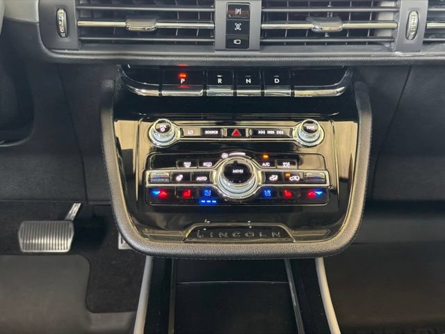 Certified 2022 Lincoln Corsair FWD w/ Premium Package image 18