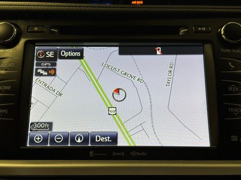 Used 2019 Toyota Highlander XLE FWD image 41