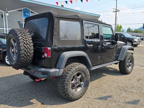 Used 2016 Jeep Wrangler Unlimited Rubicon AWD/4WD image 7