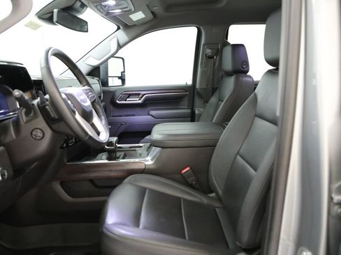 Used 2024 GMC Sierra 1500 SLT w/ SLT Premium Package AWD/4WD image 7