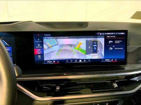 Used 2024 BMW X7 M60i w/ Executive Package image 31